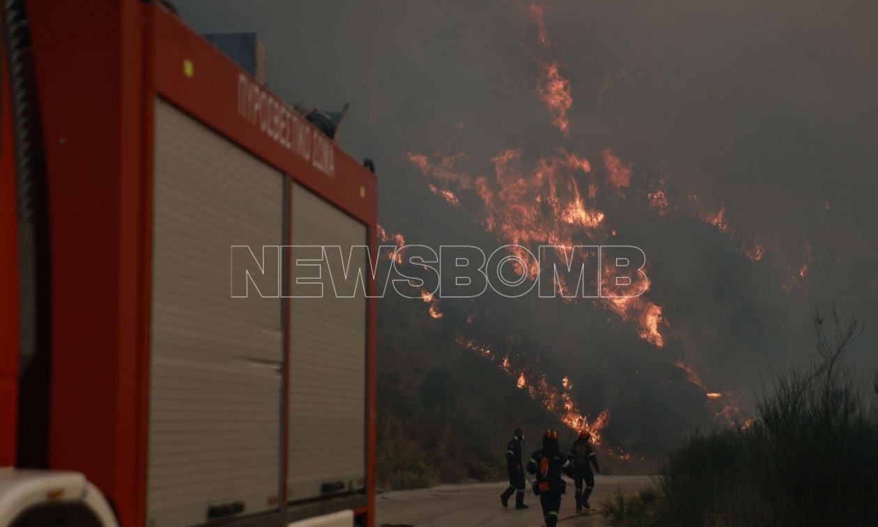 Ανησυχητική εξάπλωση της φωτιάς στην Κορινθία με πολλές ενεργές εστίες