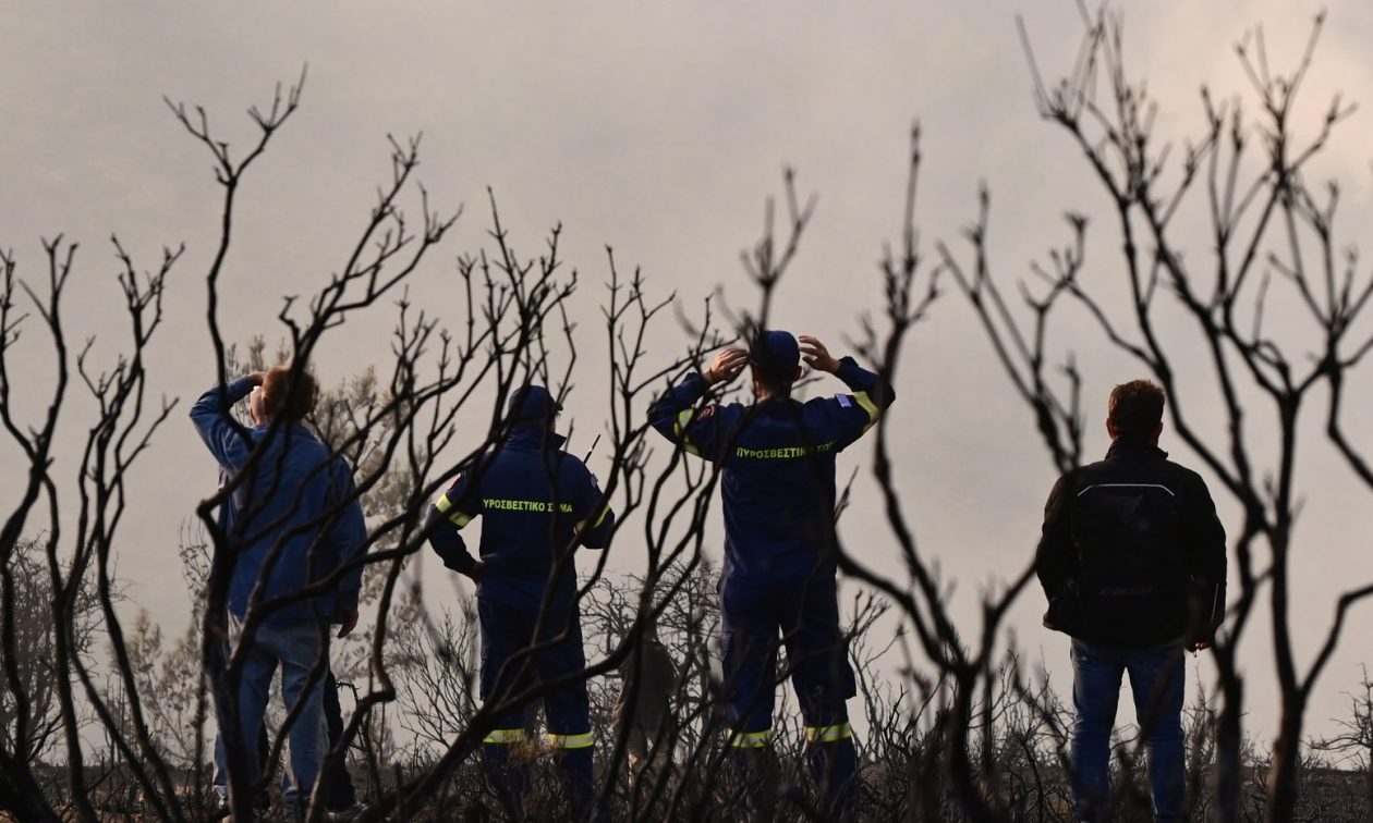 Η Συνεχιζόμενη Μάχη των Πυροσβεστικών Δυνάμεων στην Κορινθία κατά της Φωτιάς