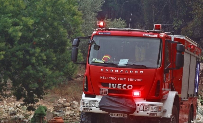 Φωτιά στην Αχαΐα Προκαλεί Συναγερμό στην Πυροσβεστική Υπηρεσία