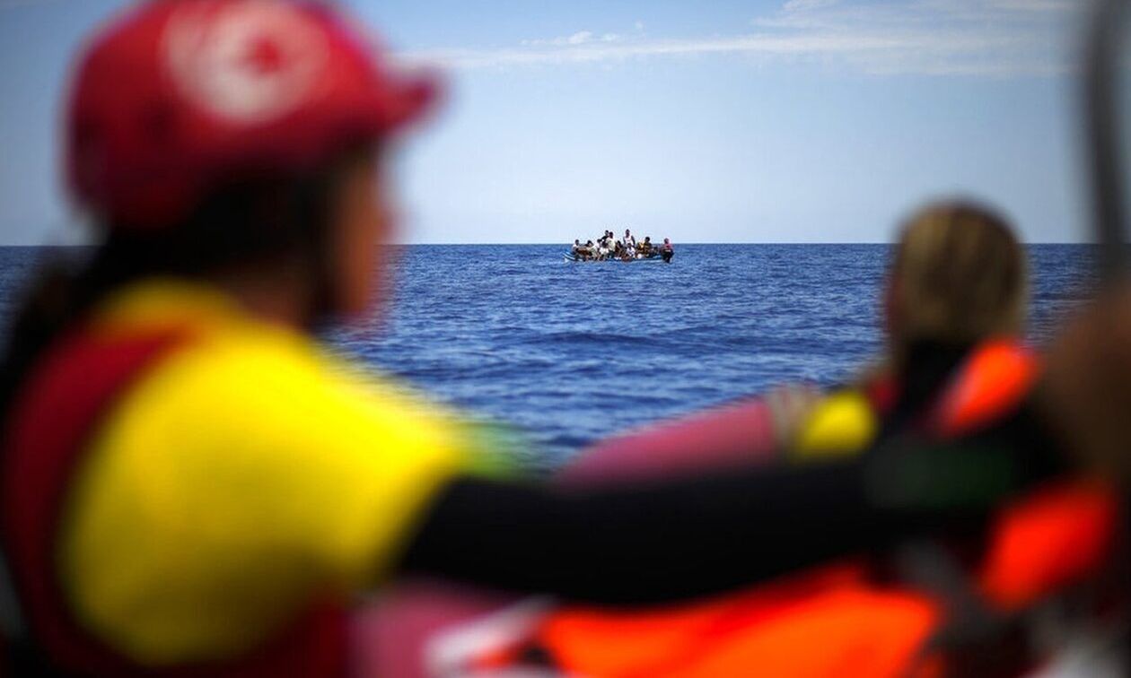 Ναυάγιο πλοιαρίου στη Τυνησία με 16 θύματα και νέα στοιχεία για την κλιμακούμενη μεταναστευτική κρίση